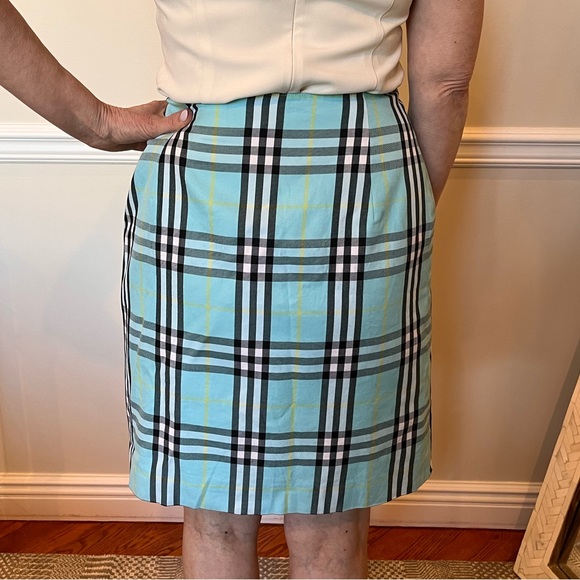 𝐁𝐮𝐫𝐛𝐞𝐫𝐫𝐲 Vintage Cotton Plaid Skirt Blue Size 6/Small - Picture 4 of 10